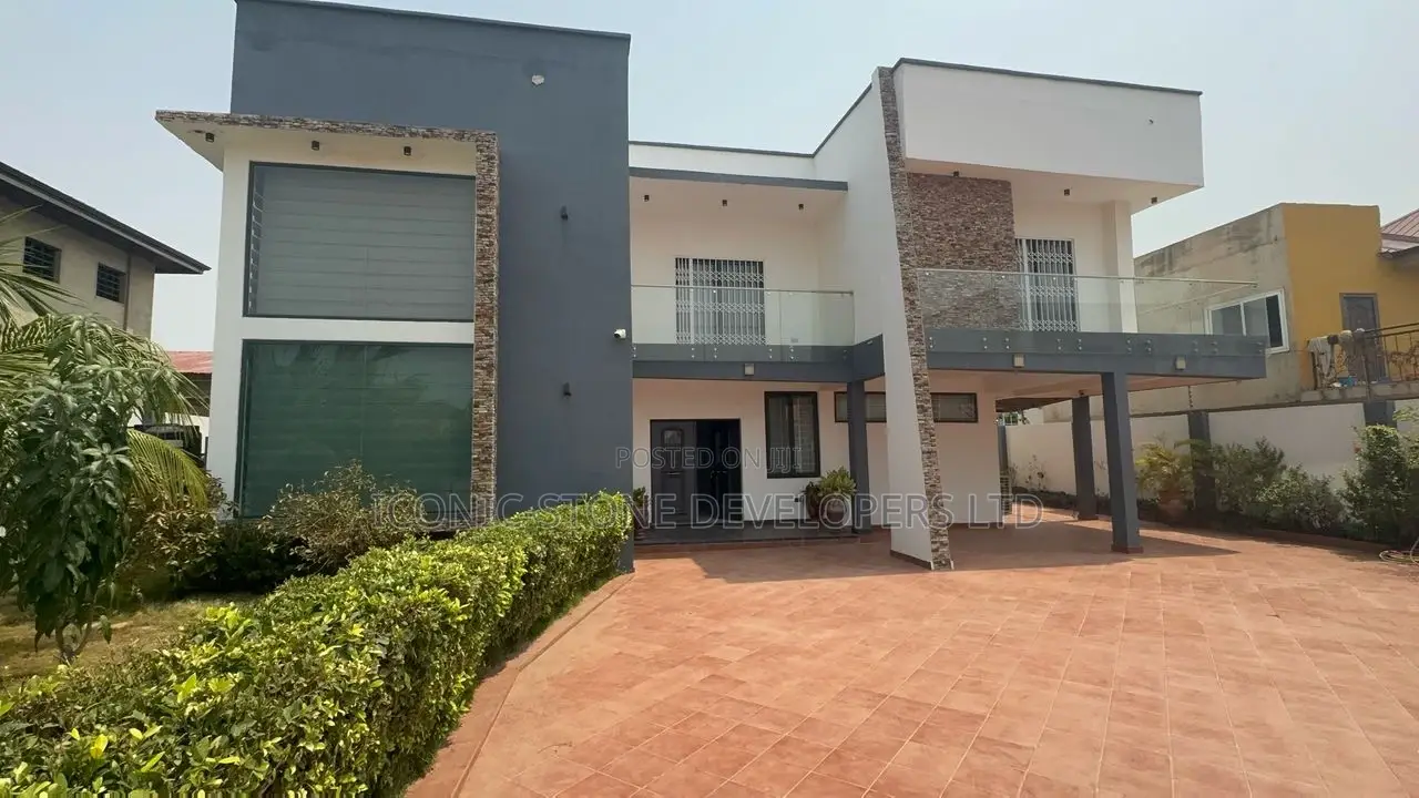 5bdrm Mansion in Lakeside, Ashaley Botwe for sale in Ashaley Botwe