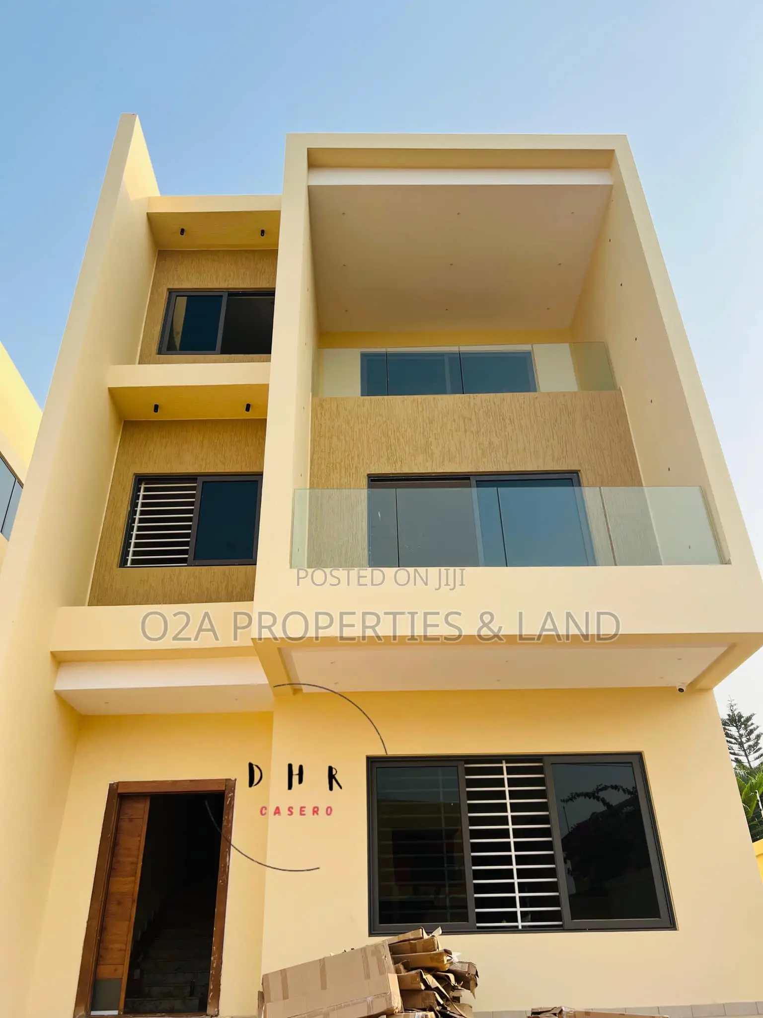 5bdrm House in East Legon, American House for sale in American House