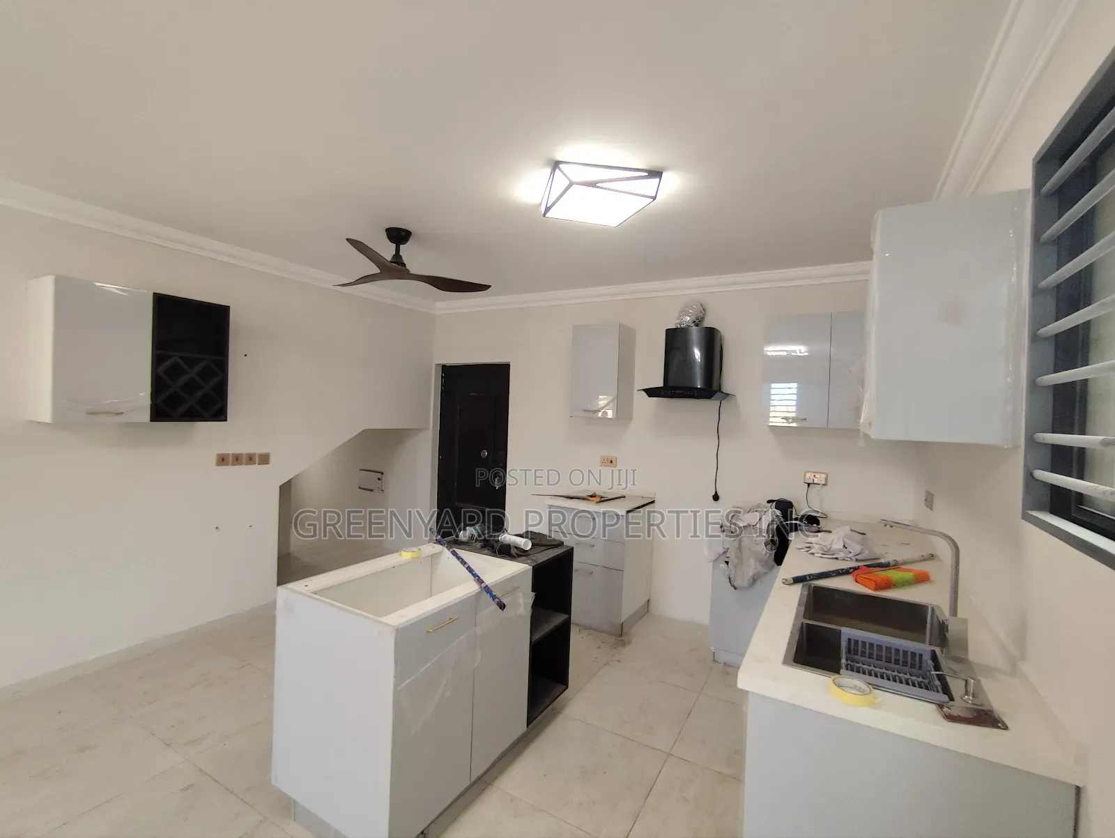 2bdrm Townhouse / Terrace in Adjiringanor, East Legon for rent in East Legon