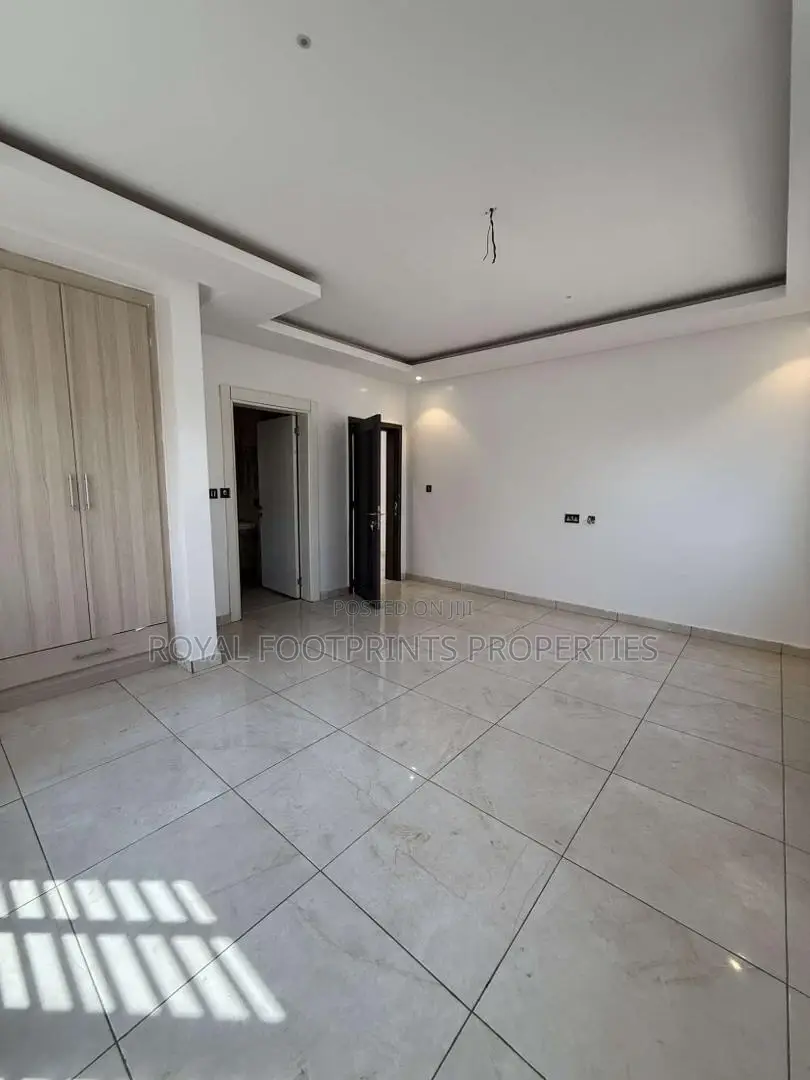 4bdrm House in Royal Footprints, East Legon for sale in East Legon