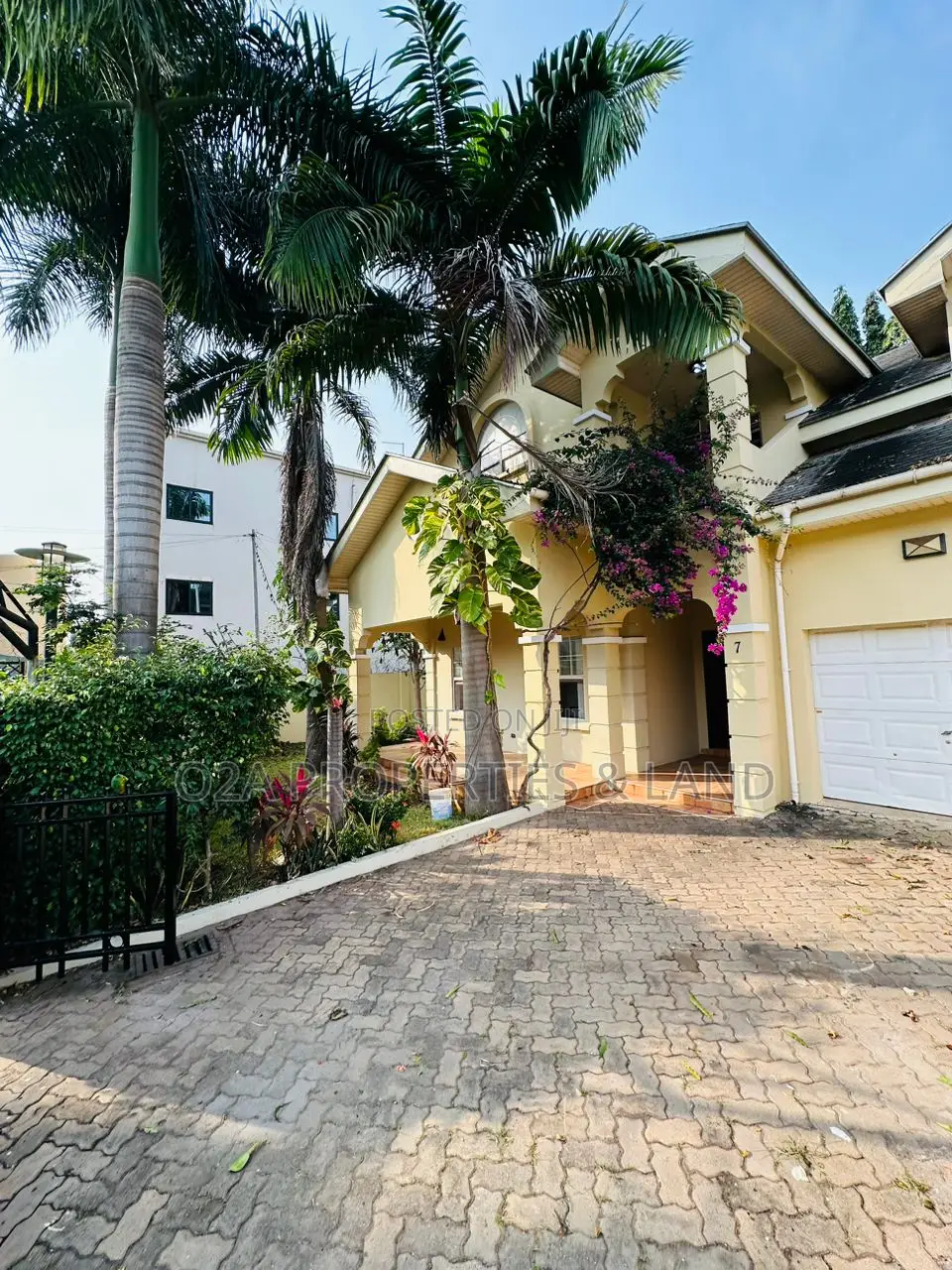 3bdrm House in Cantonments, Acquinas for rent in Acquinas