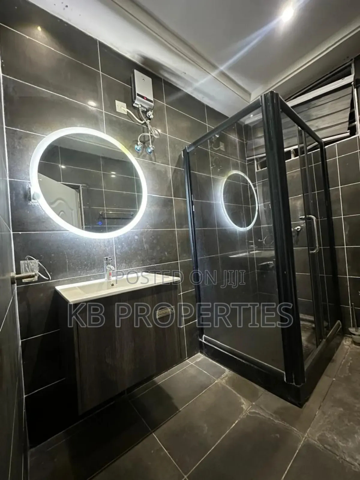 5bdrm Duplex in Kb Properties, Spintex for rent in Spintex
