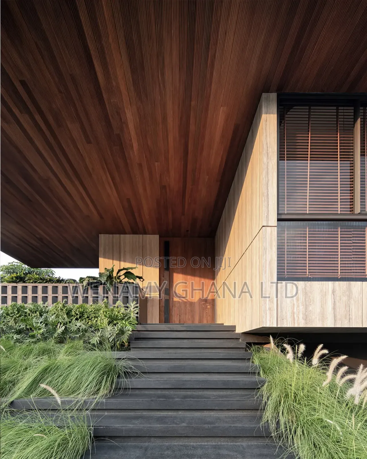 5bdrm House in Accra for sale in Accra Metropolitan