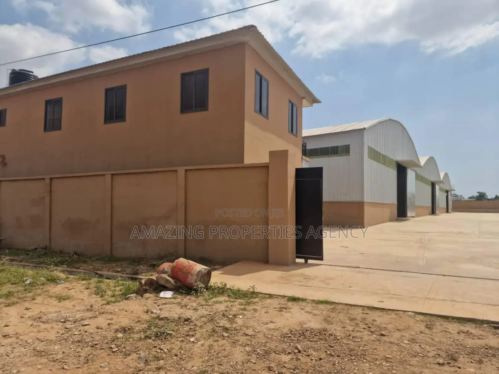 2500sqm Warehouse for Sale at Spintex in Spintex
