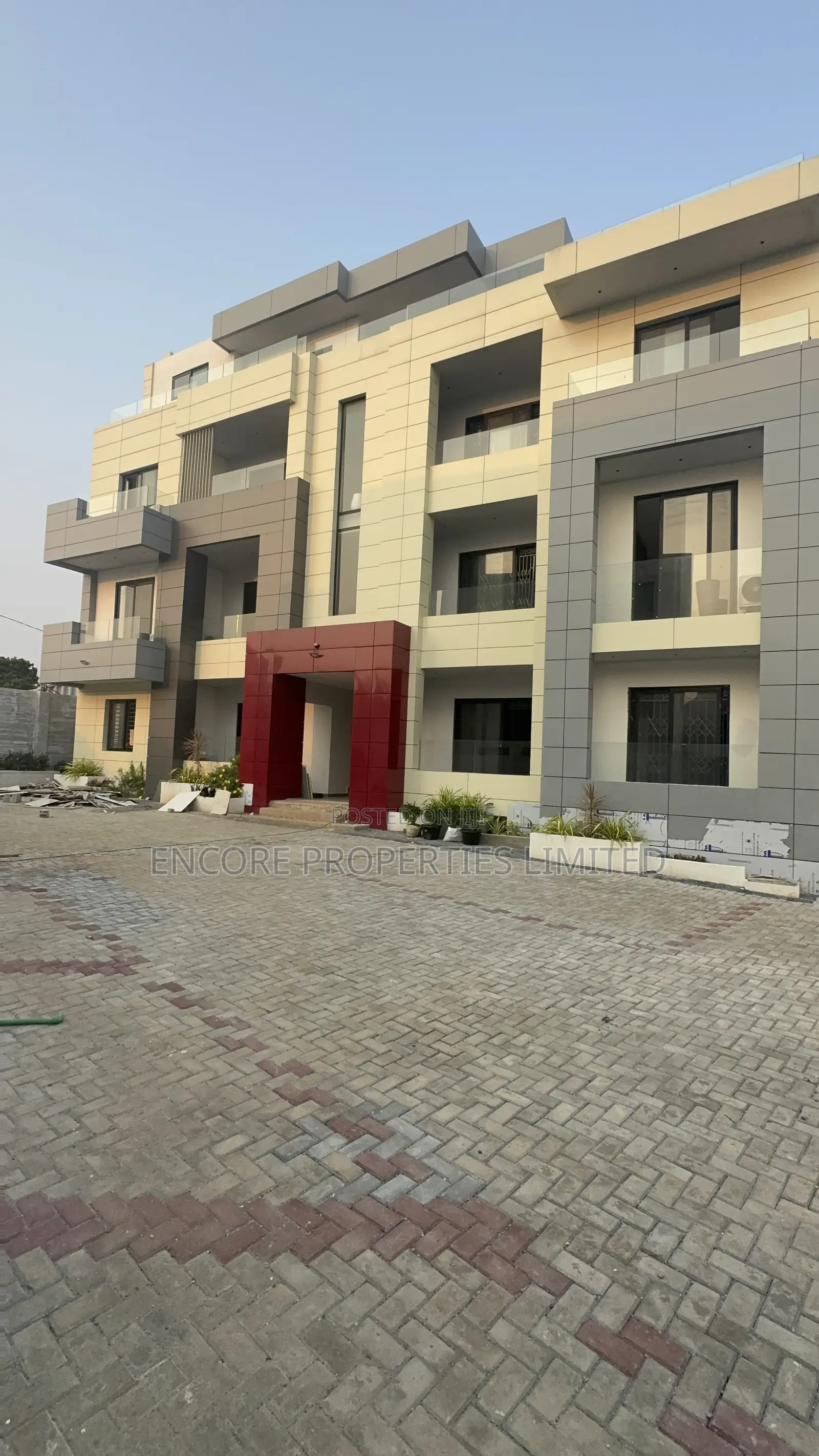 3bdrm Apartment in Encore Properties, Airport Residential Area in Airport Residential Area