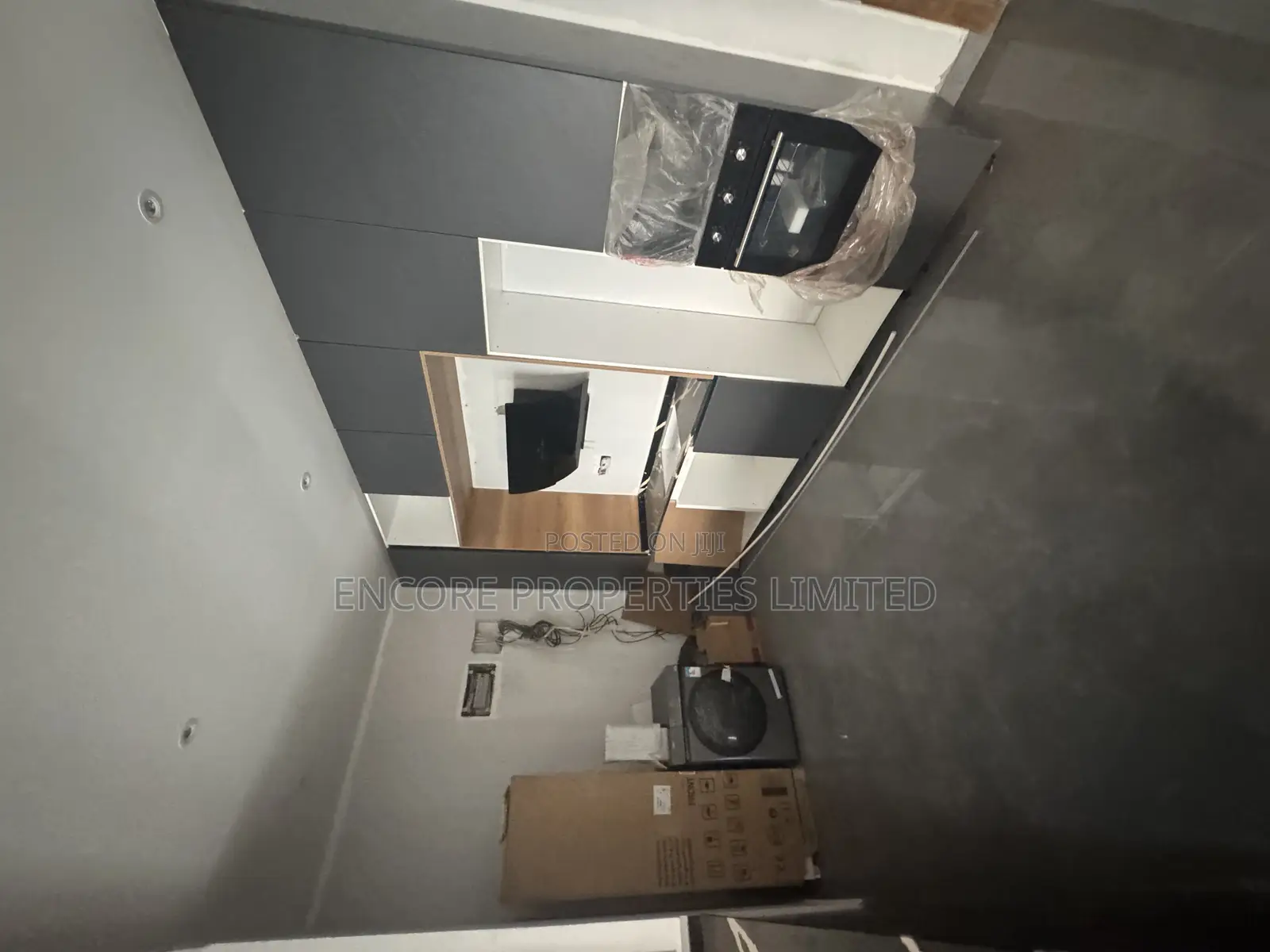 3bdrm Apartment in Encore Properties, Airport Residential Area in Airport Residential Area