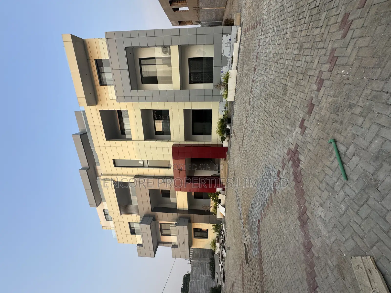 3bdrm Apartment in Encore Properties, Airport Residential Area in Airport Residential Area