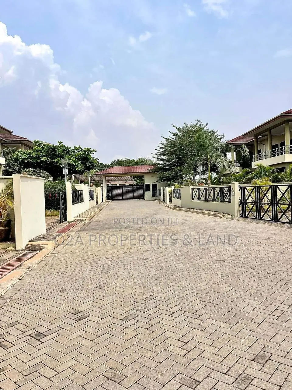 4bdrm House in Cantonments, Acquinas for rent in Acquinas