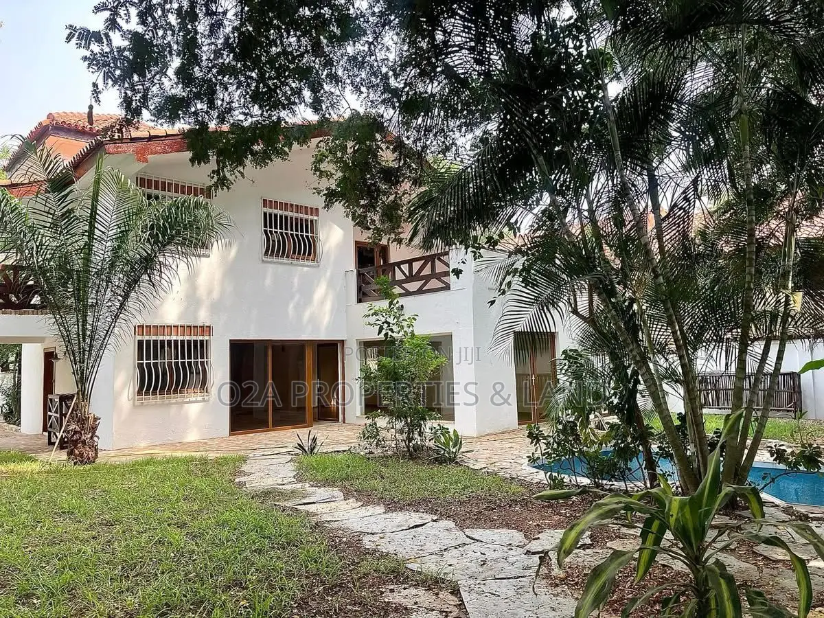 4bdrm House in Cantonments, Acquinas for rent in Acquinas