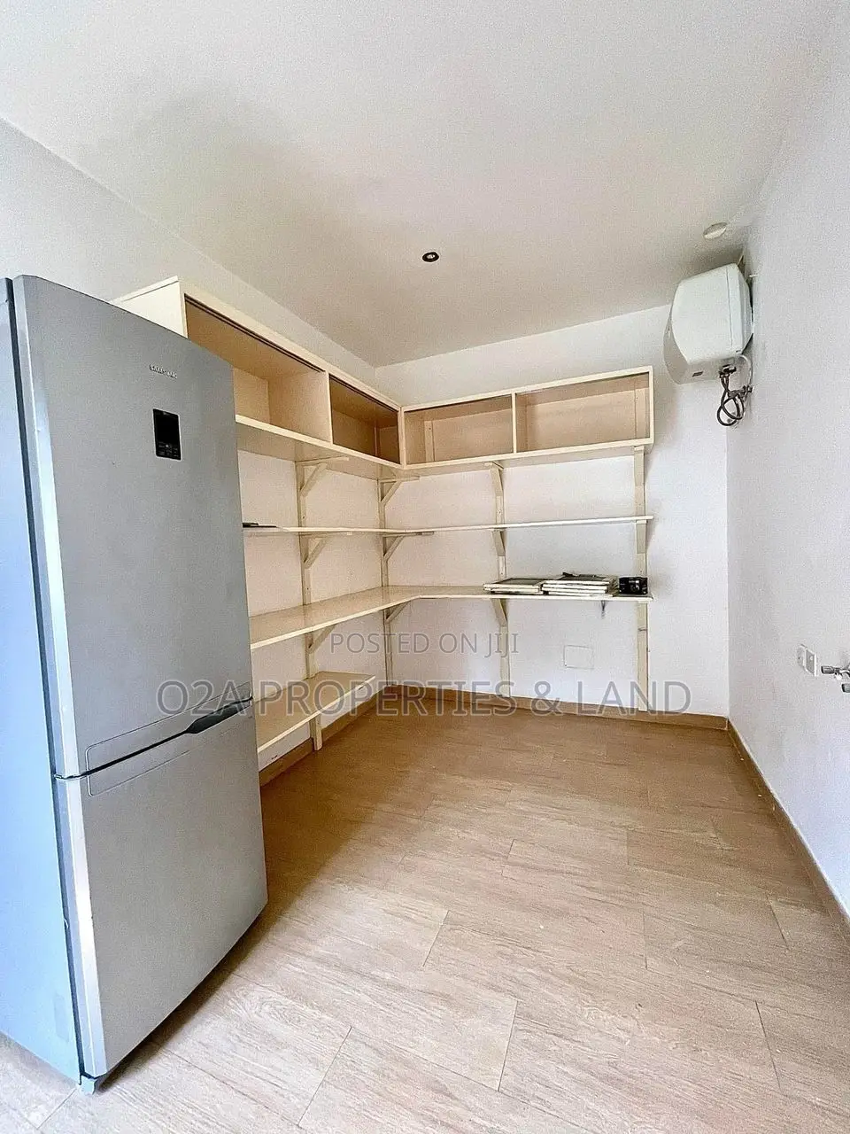 4bdrm House in Cantonments, Acquinas for rent in Acquinas