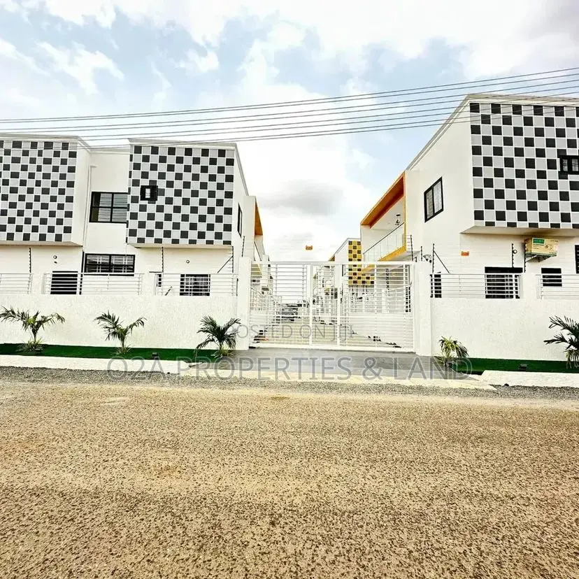 4bdrm House in Spintex, Baatsona Total for sale in Baatsona Total