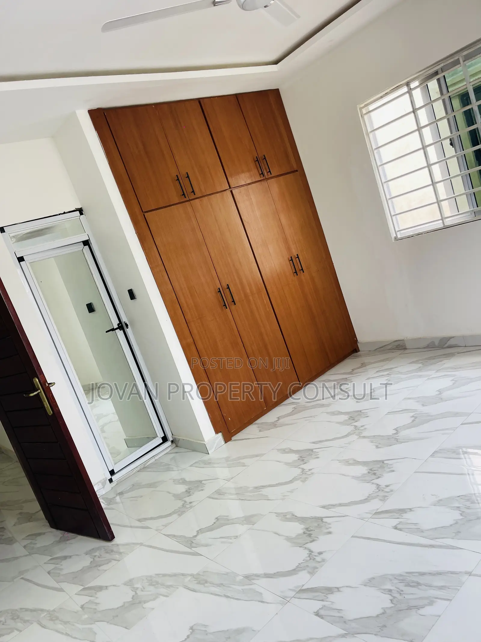 5bdrm House in Pokuase Acp for sale in Pokuase