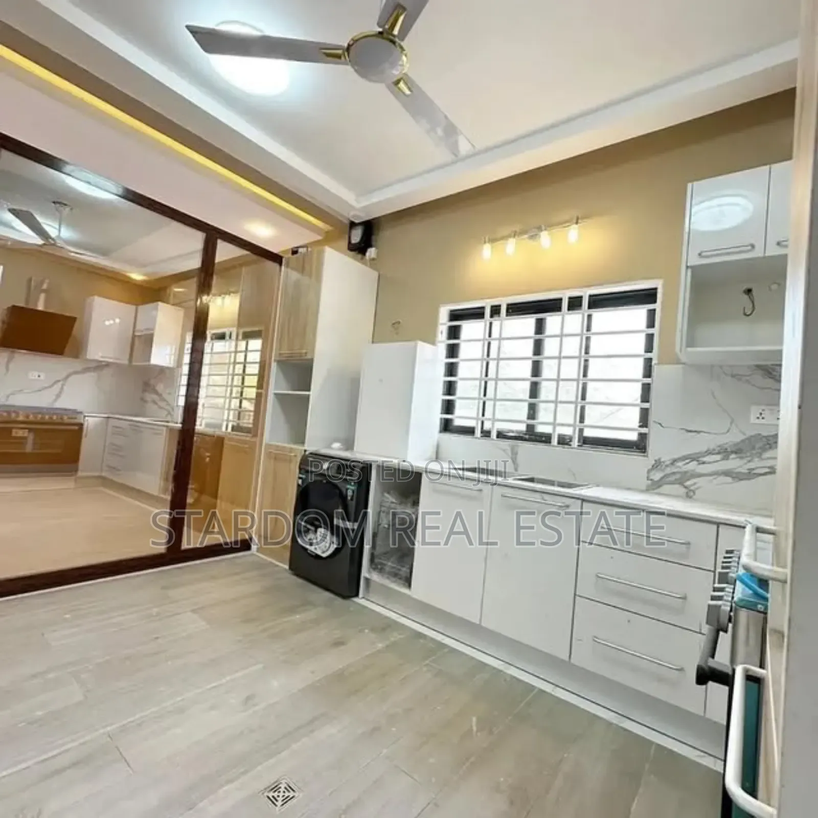 4bdrm Duplex in Com18, Spintex for sale in Spintex
