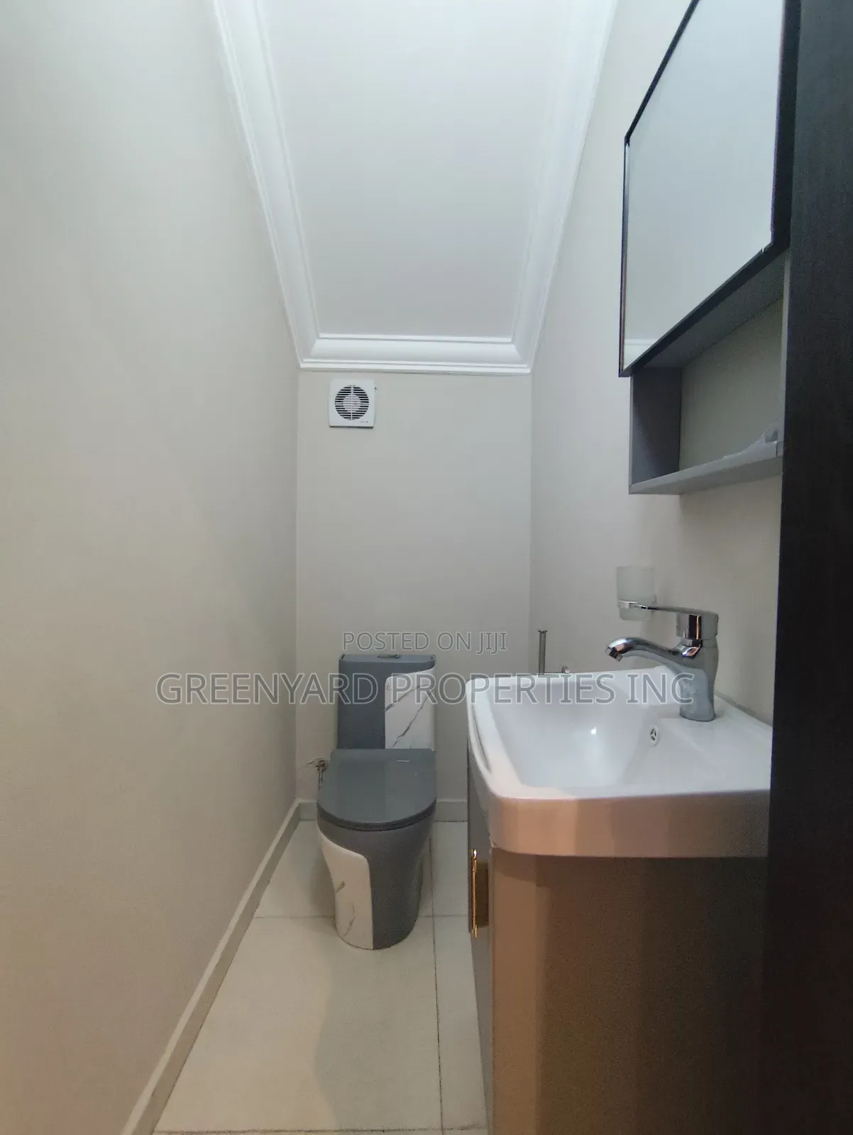 2bdrm Townhouse / Terrace in Adjiringanor, East Legon for rent in East Legon
