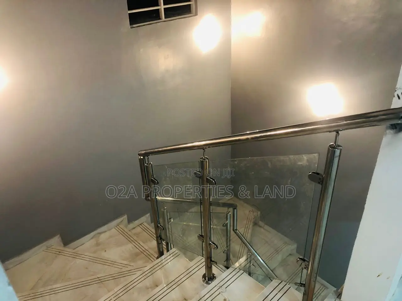 4bdrm House in Oyarifa, Ghana Flag for sale in Ghana Flag