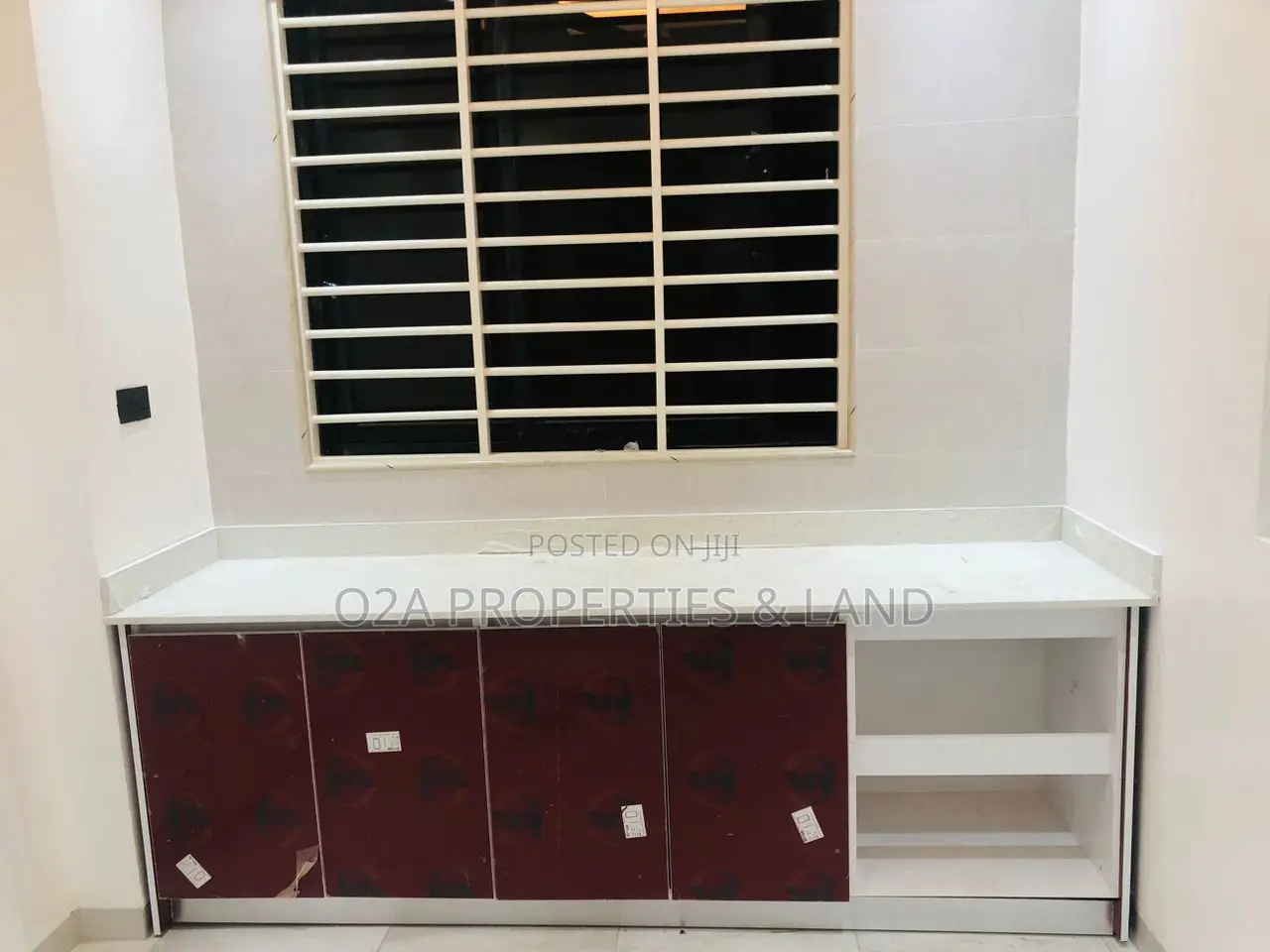4bdrm House in Oyarifa, Ghana Flag for sale in Ghana Flag