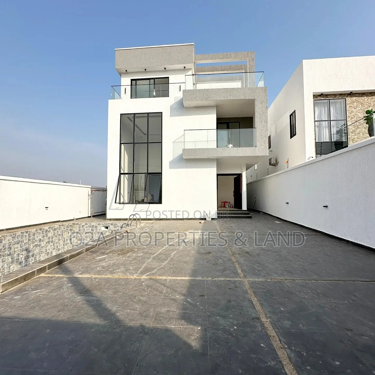 4bdrm House in Ashaley Botwe School for sale in School Junction