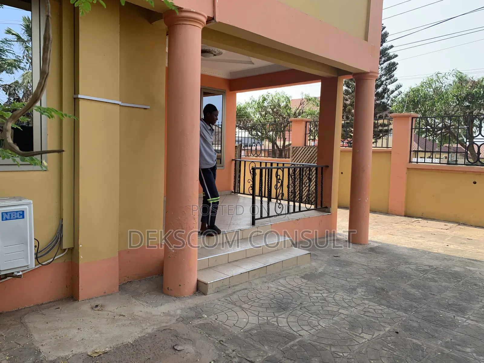 4bdrm Townhouse / Terrace in North Legon for rent in North Legon