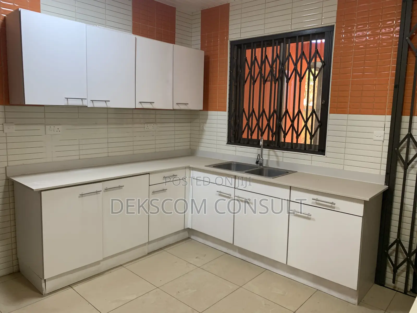 4bdrm Townhouse / Terrace in North Legon for rent in North Legon