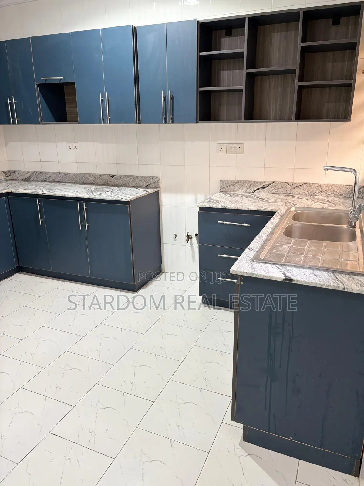 3bdrm Apartment in East Airport, Spintex for rent in Spintex
