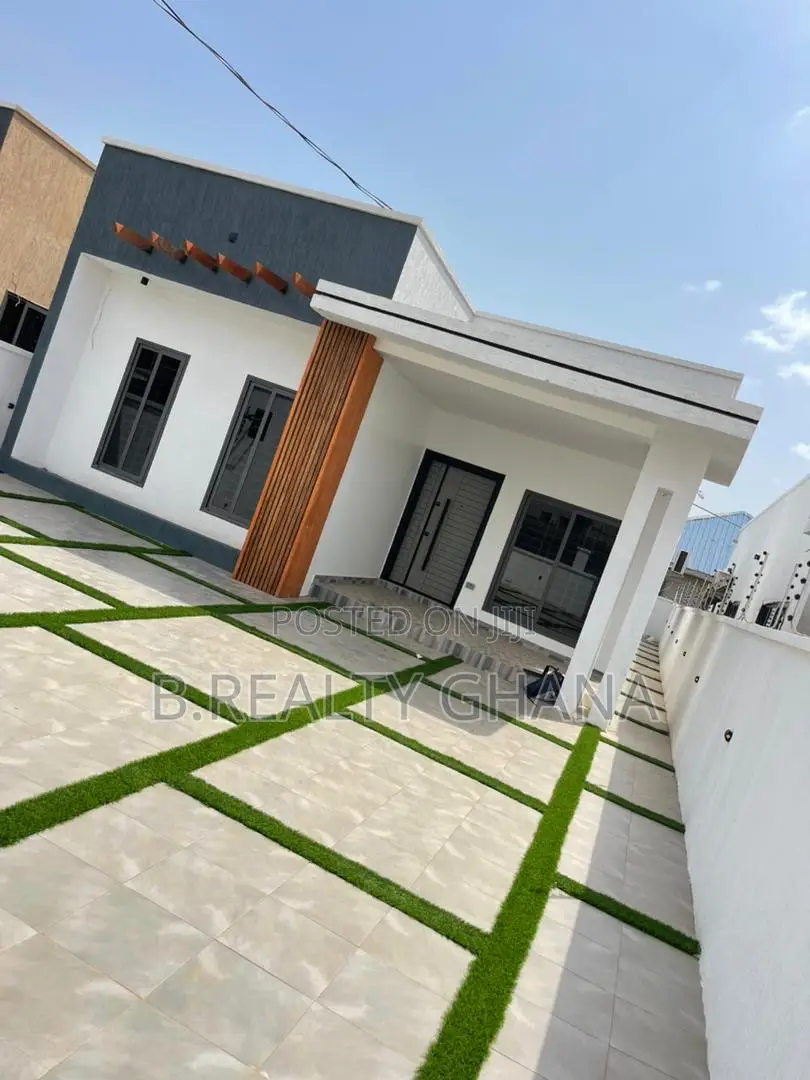 3bdrm House in Lakeside Estate, Ashaley Botwe for sale in Ashaley Botwe