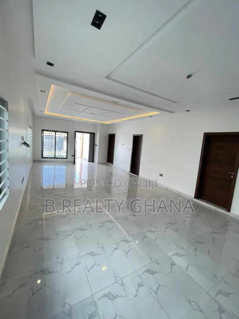 3bdrm House in Lakeside Estate, Ashaley Botwe for sale in Ashaley Botwe