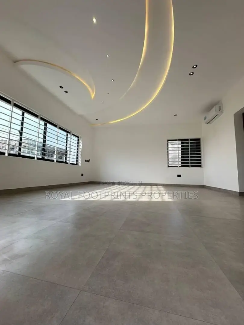 4bdrm House in Royals Footprints, Ashaley Botwe for sale in Ashaley Botwe