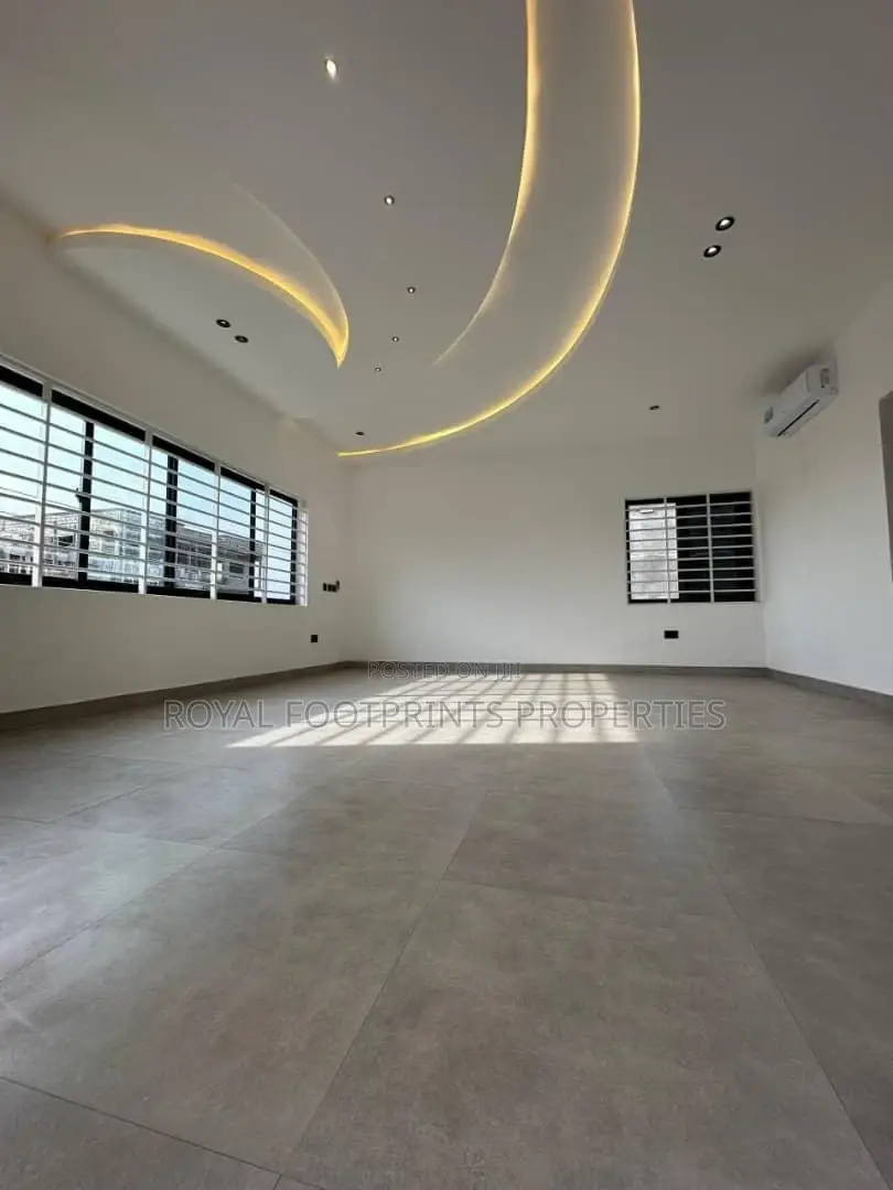 4bdrm House in Royals Footprints, Ashaley Botwe for sale in Ashaley Botwe