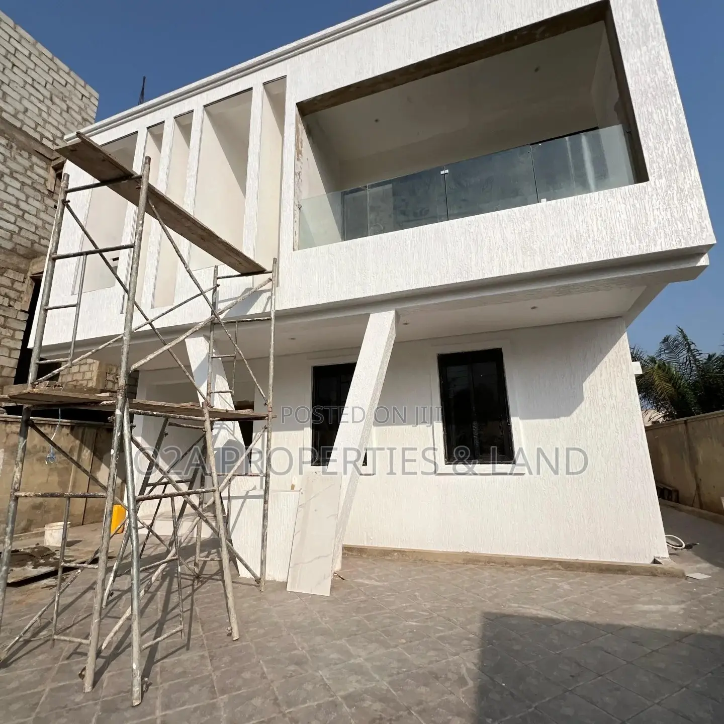 4bdrm House in East Airport for sale in Airport Residential Area