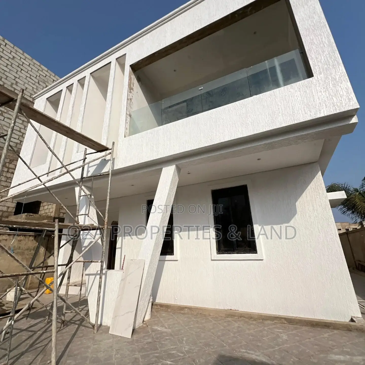 4bdrm House in East Airport for sale in Airport Residential Area