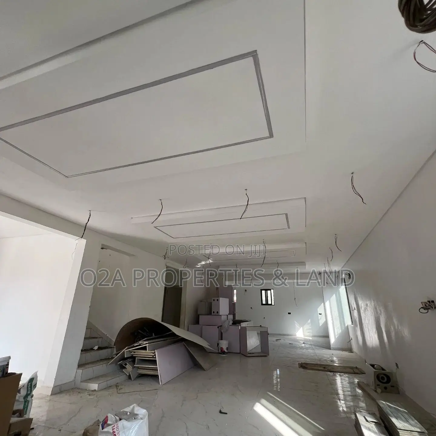 4bdrm House in East Airport for sale in Airport Residential Area
