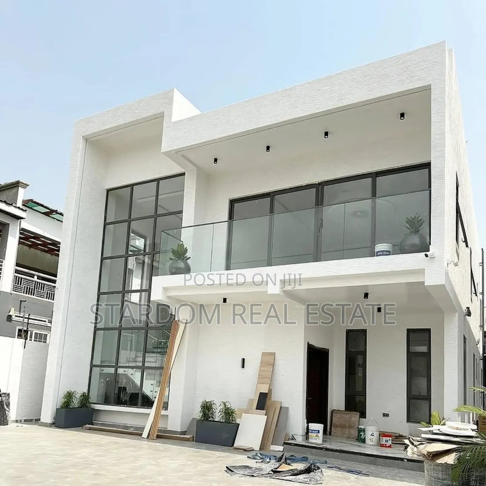 4bdrm Duplex in East Legon Hills for sale in East Legon
