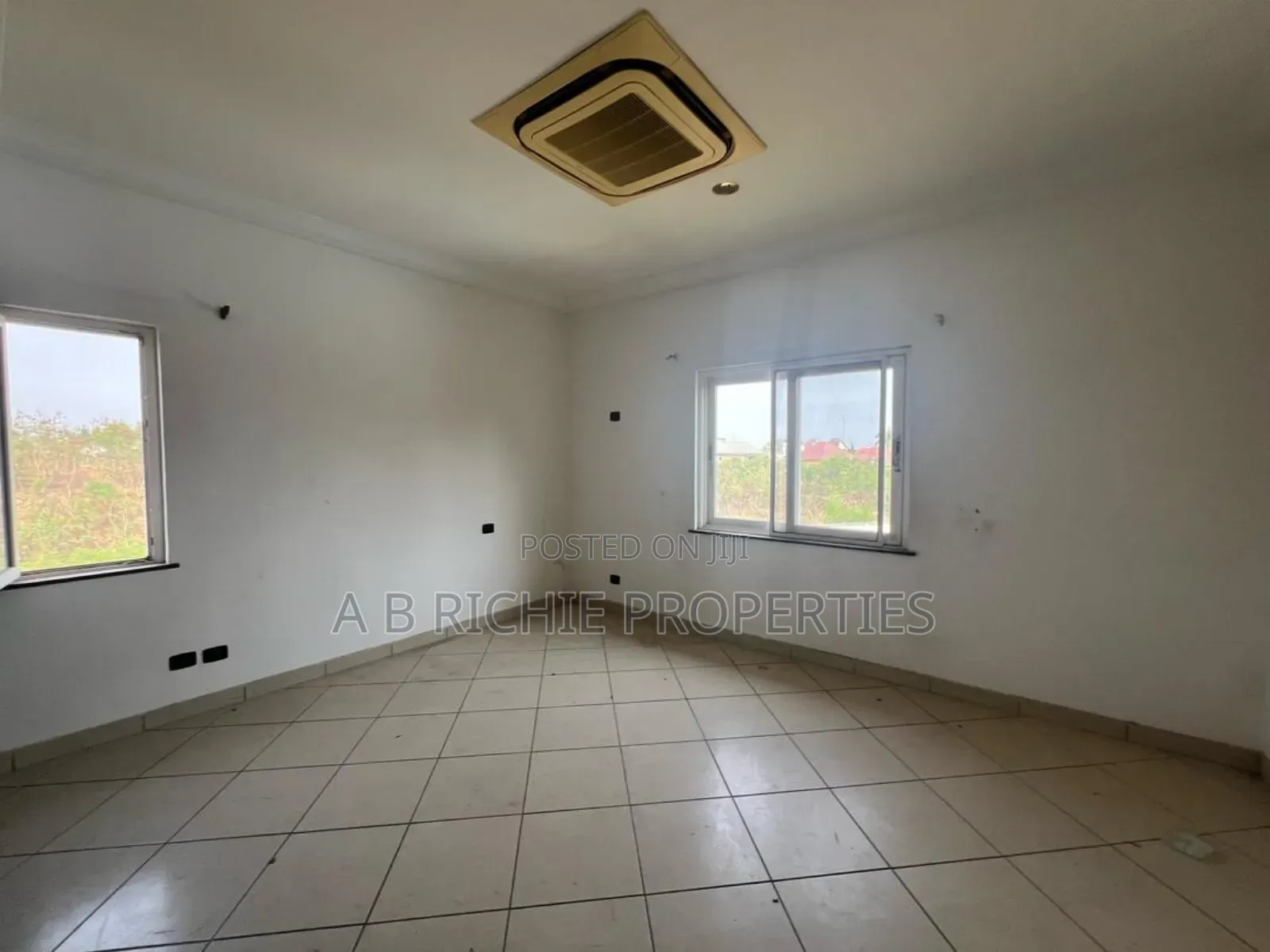 5bdrm Mansion in Ab Richie Properties, East Legon for sale in East Legon