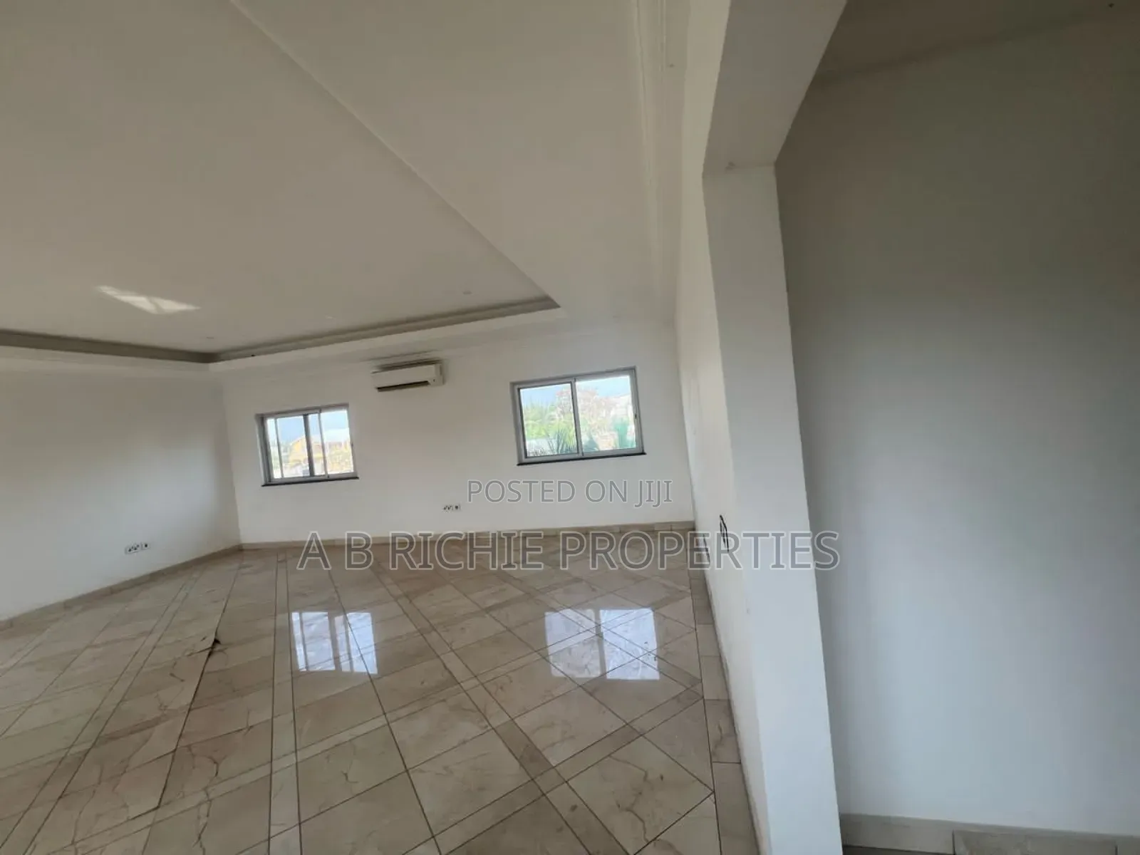 5bdrm Mansion in Ab Richie Properties, East Legon for sale in East Legon