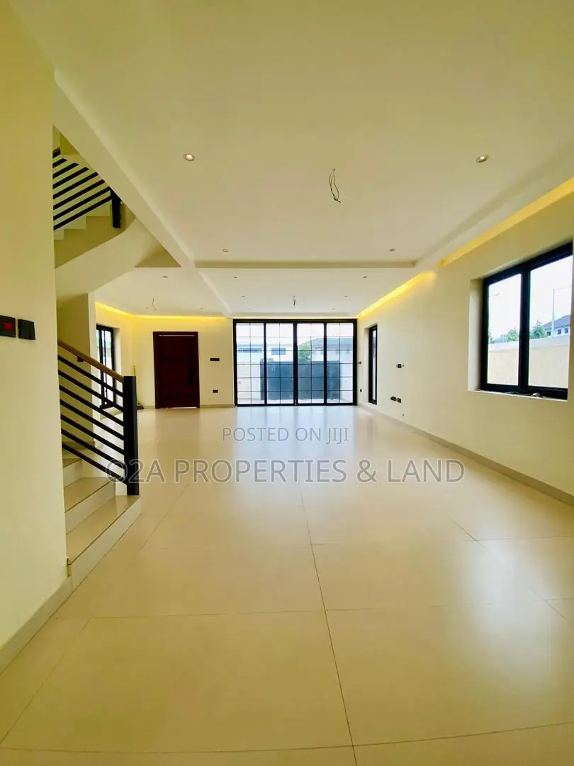 5bdrm House in Airport West for sale in Airport Residential Area