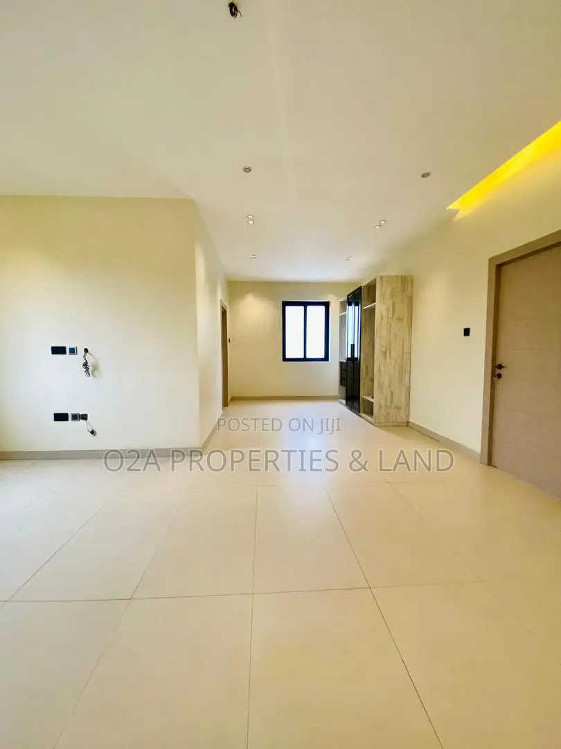5bdrm House in Airport West for sale in Airport Residential Area