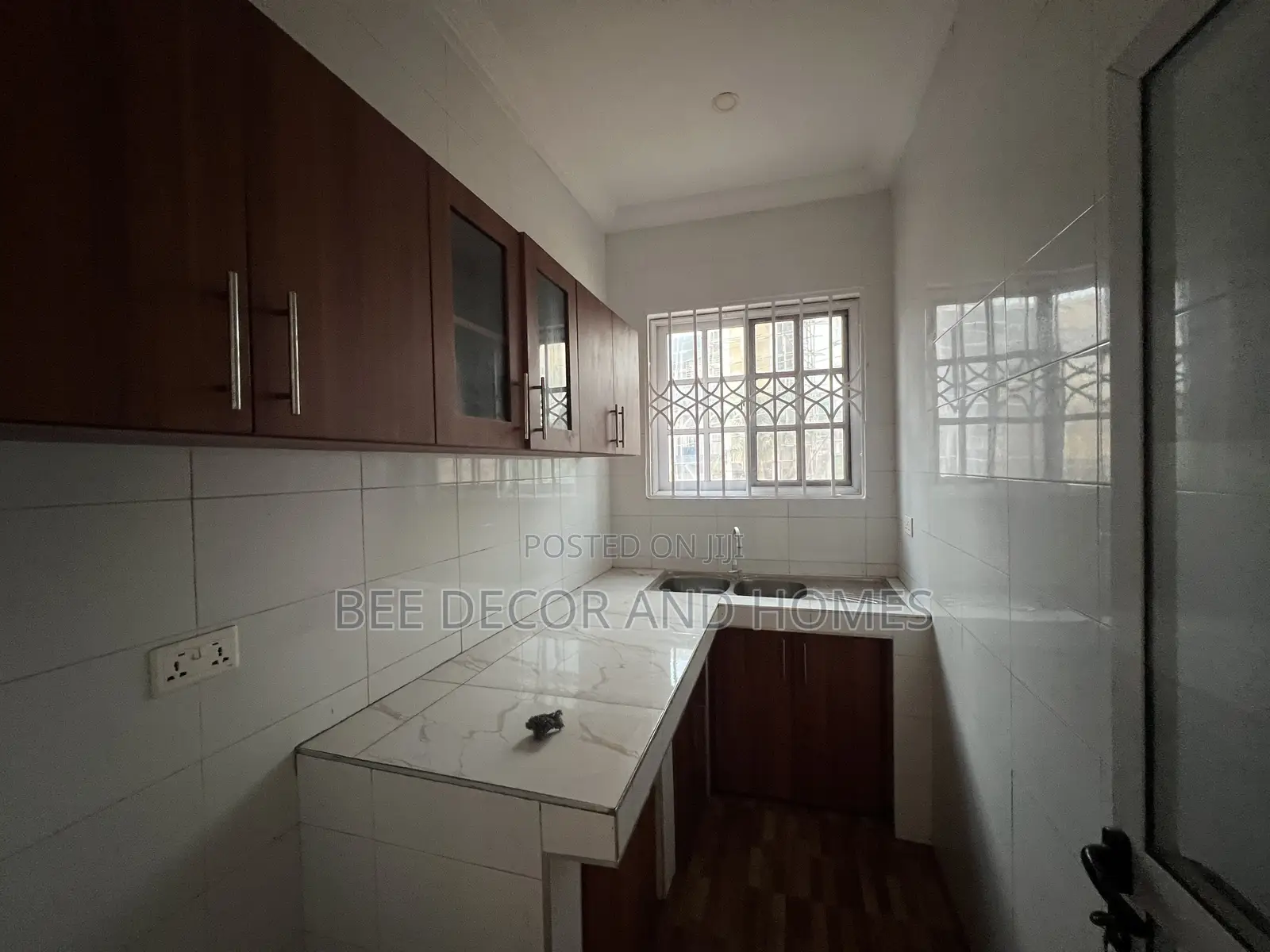 3bdrm Apartment in Bee Decor & Homes, Old Ashomang for rent in Old Ashomang