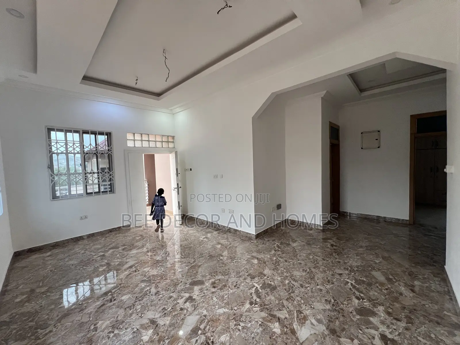 3bdrm Apartment in Bee Decor & Homes, Old Ashomang for rent in Old Ashomang