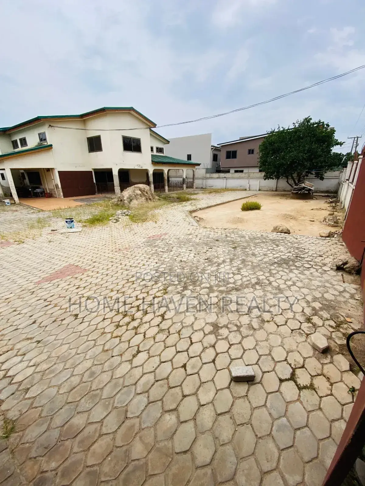 5bdrm House in Westland for rent in West Legon