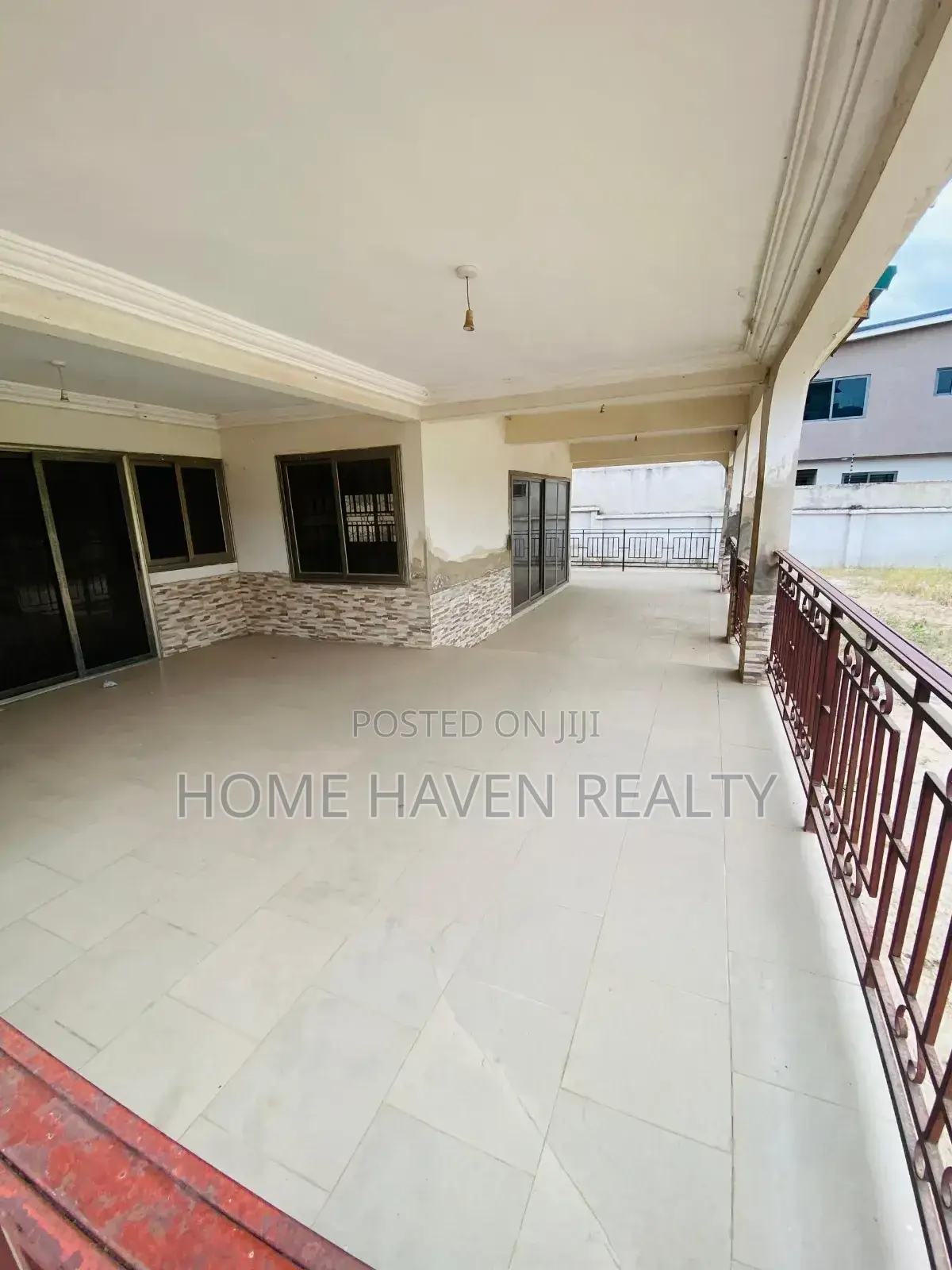 5bdrm House in Westland for rent in West Legon