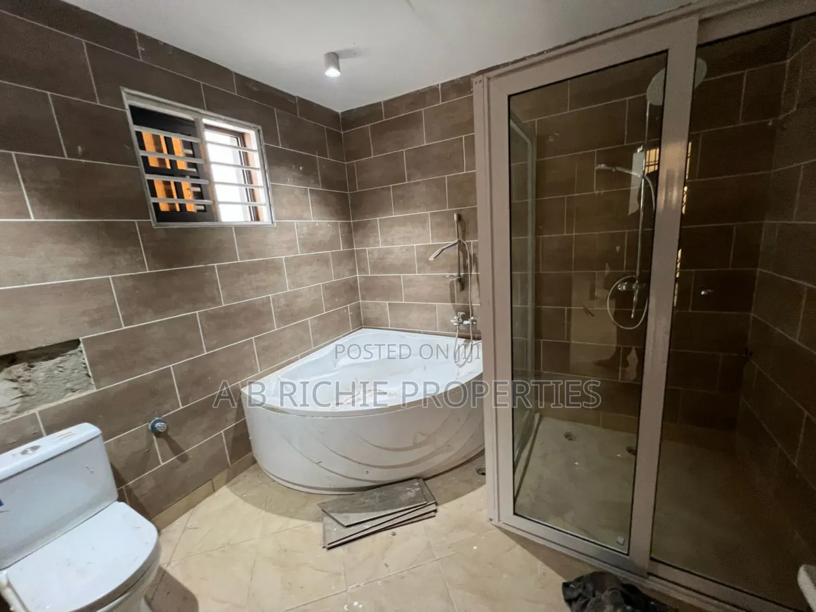 3bdrm House in Ab Richie Properties, Spintex for rent in Spintex