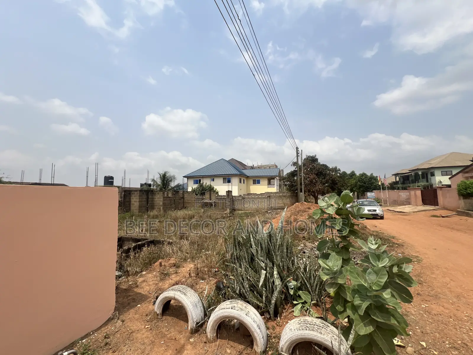 Old Building and a Land for Sale in Agbogba
