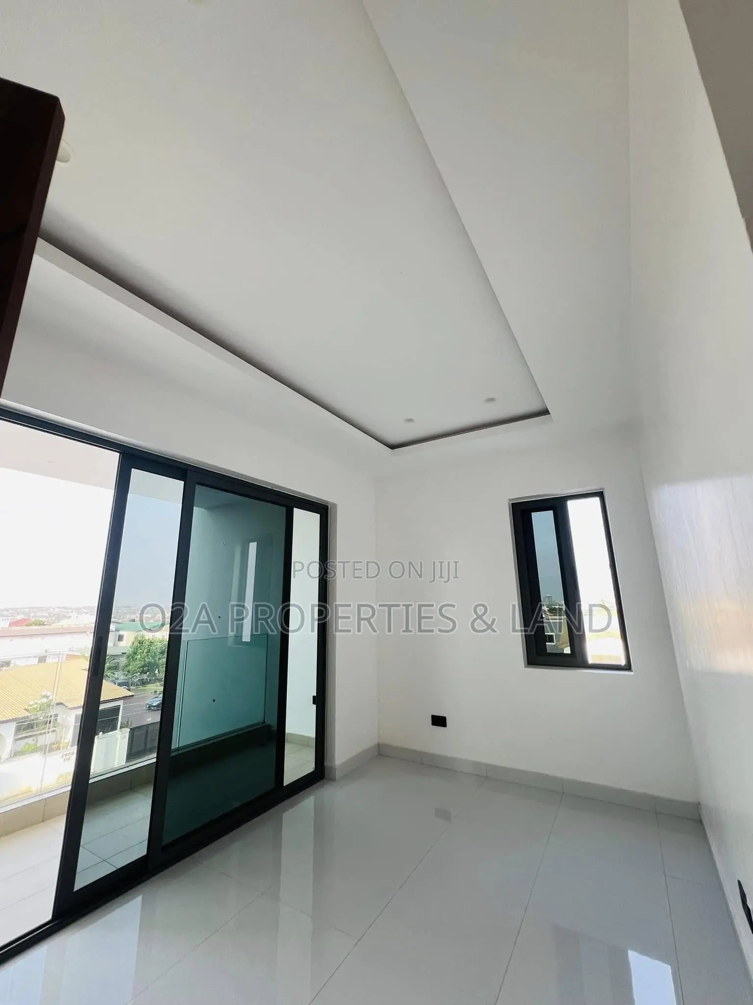 4bdrm House in East Legon, American House for sale in American House