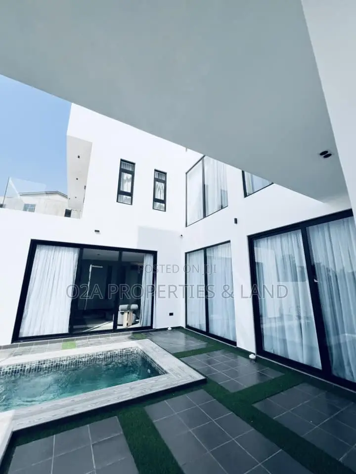 4bdrm House in East Legon, American House for sale in American House