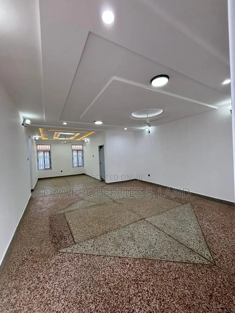 3bdrm House in Prime Spintex(Close, Baatsona Total for rent in Baatsona Total