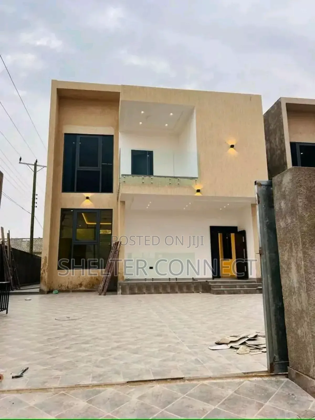 4bdrm Duplex in Ogbojo, East Legon for sale in East Legon