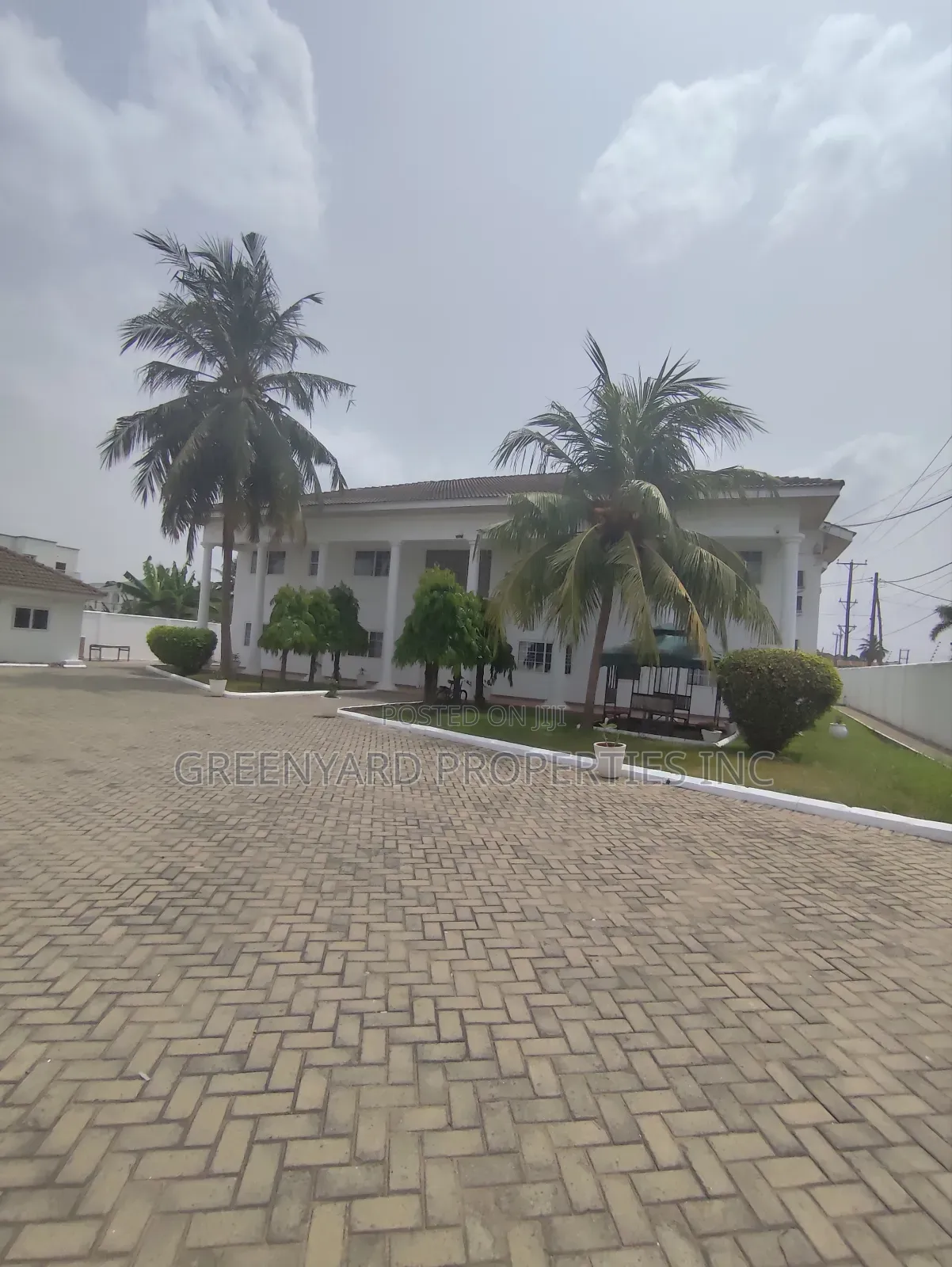 12bdrm House in House, East Legon for rent in East Legon