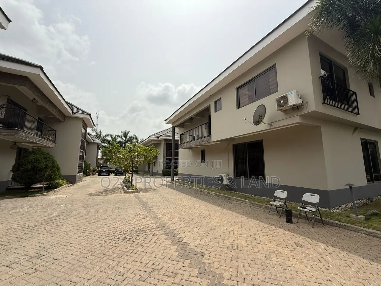 3bdrm Townhouse / Terrace in Cantonment, Acquinas for rent in Acquinas