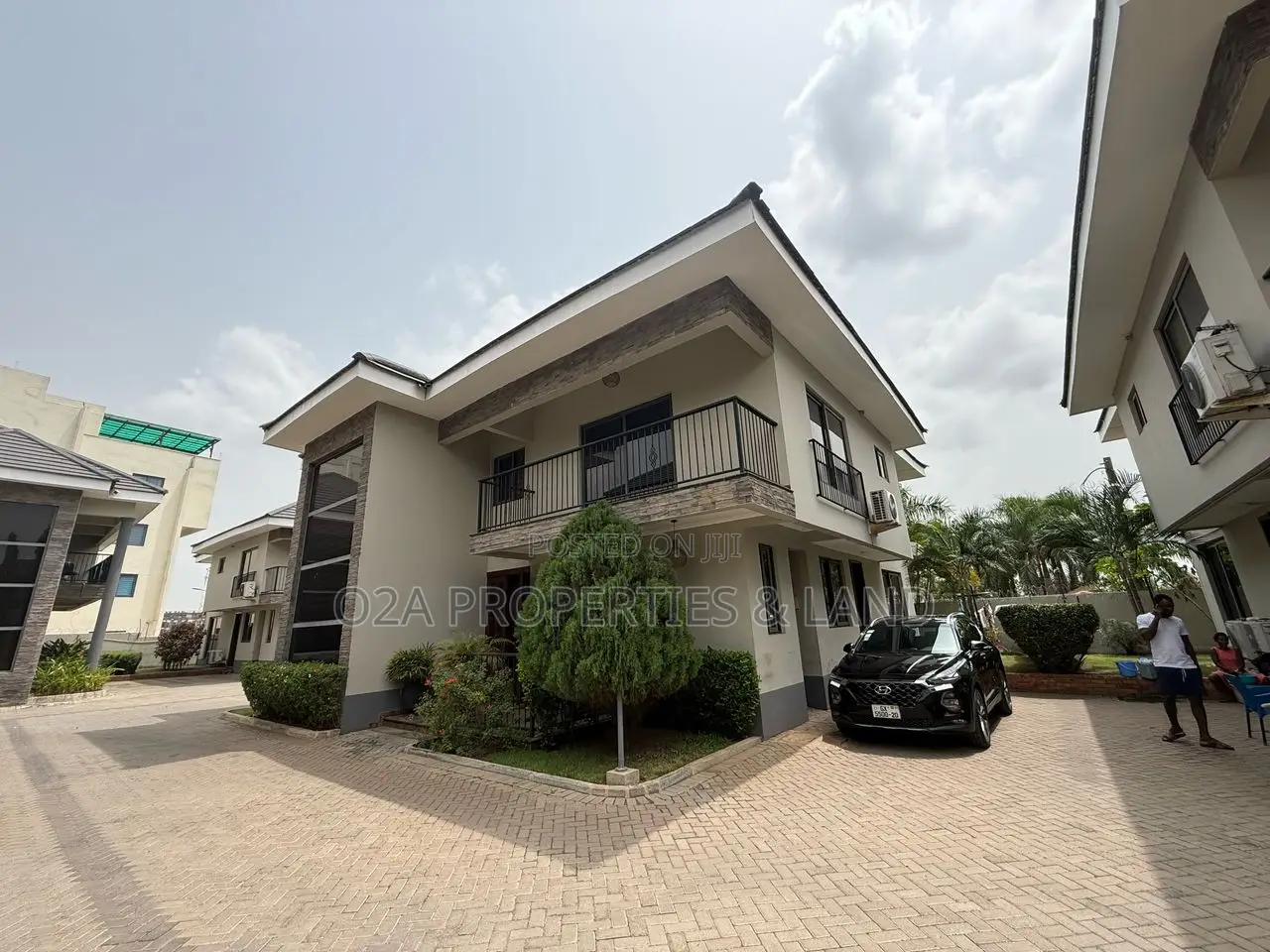 3bdrm Townhouse / Terrace in Cantonment, Acquinas for rent in Acquinas