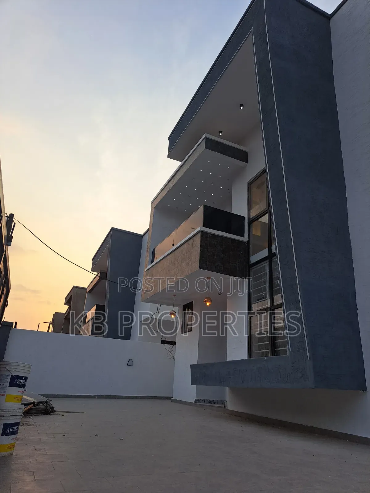 6bdrm House in Kb Properties, Spintex for rent in Spintex